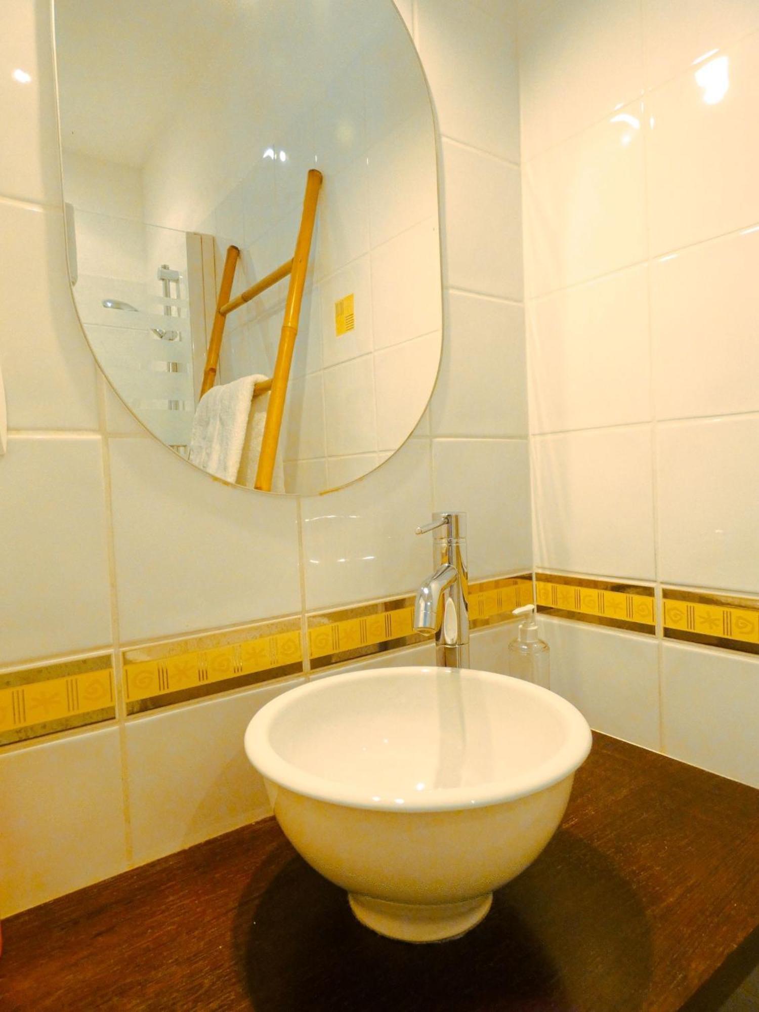 Chambre D'Hote L'Oree Des Buis Vouillé エクステリア 写真